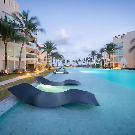 Elements Ph 10 - Beachfront - At Elements Condos-2