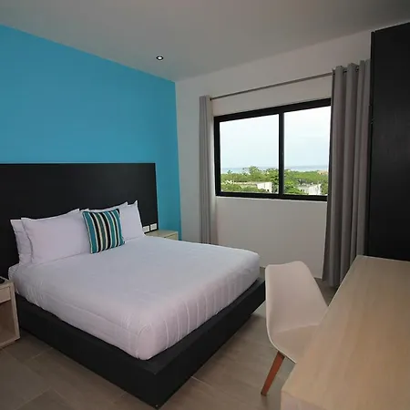 We Express Hotel Playa Del Carmen (Adults Only)-2