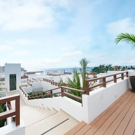 Condo Lolo - Coco Beach Oceanview Luxury Beachfront - At Casa Del Mar Condos-2