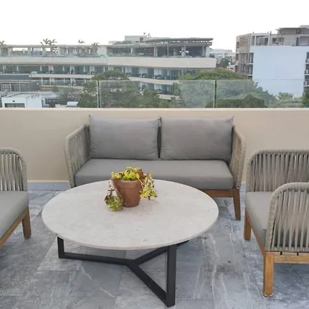 Singular Joy Condo Hotel A Pasos Del Mar-3
