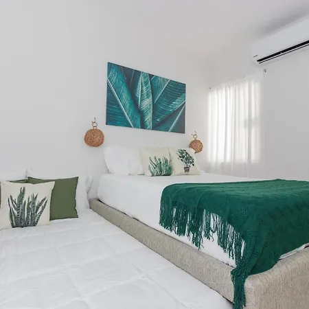 Kuxaan Rooftop • Beach Top Floor Condo • Roof Terrace & Grill-3