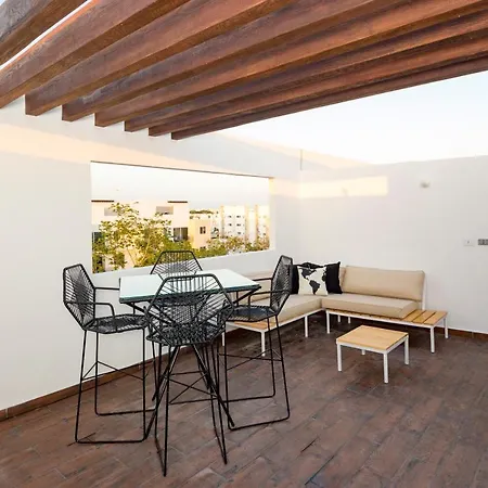 Kuxaan Paradise • Penthouse • Roof Terrace & Grill-2