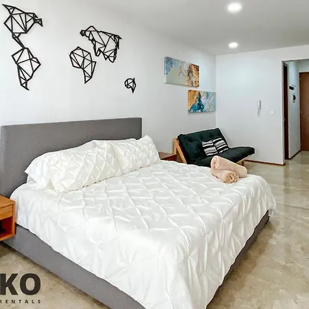 Peaceful New Studio In Midtown Menesses-3
