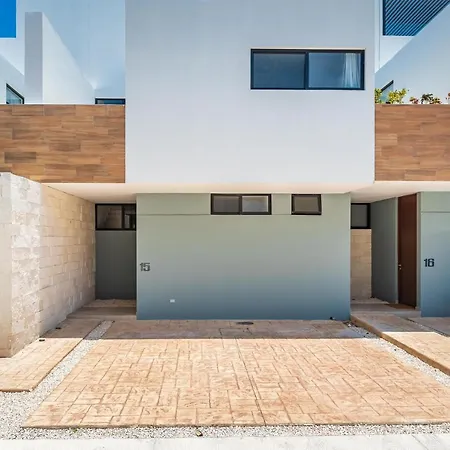 Entire House- 3Br With Private Roof Top Deck-2