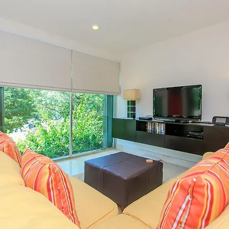3-Level Condo With A Private Balcony & Rooftop Lounge-2