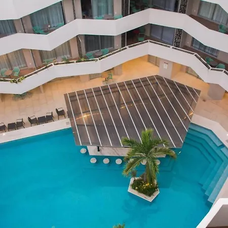 Gallery Luxury Condo 5Stars Walking To The Beach-3