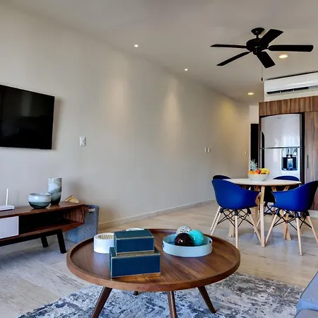 Lovely 1 Bedroom With Incredible Rooftop Pool-3