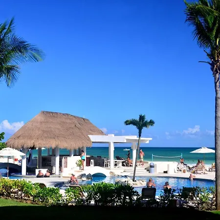 Wonderful Ocean View 2 Bedroom With Convenient Ground Floor Location Xh7005-2