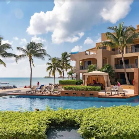 Oceanfront Penthouse Condo With Private Rooftop Pool El Faro Coral 401-2