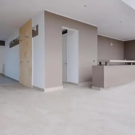 Premium 2Br Apartment And Rooftop Pool - Best Spot On 5Th Av!-2