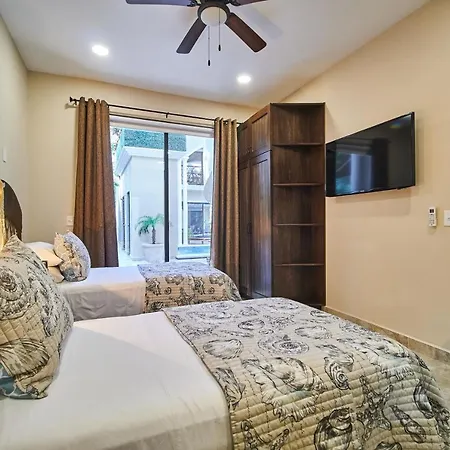 Rustic & Fantastic Apartment Playa Del Carmen Sunbeds, Pool, Lounge Area & Grill-2