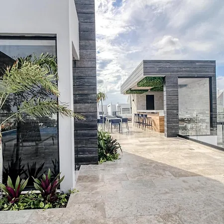 Studio 201 At Midtown Playa-3