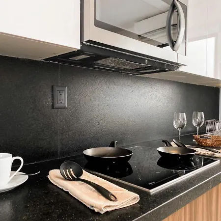 Cosmos 42 - New Modern Studio Close To The 5Th Av & The Beach-3