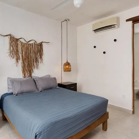 Simply Comfort Stylish Las Palmas Apartments With Pool-3