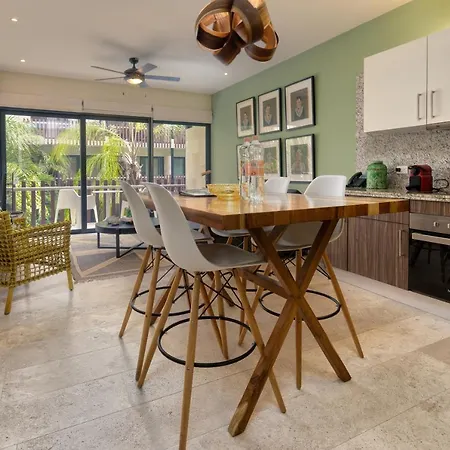 Palmares Luxe Apartment By Simply Comfort-2