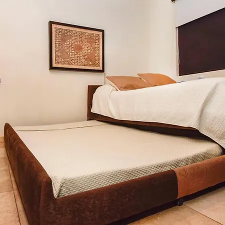 Ground Floor Oceanfront El Faro Condo, Great For Families Coral 101-3