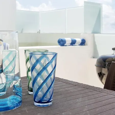 Private And Calm 2 Bedroom Penthouse For Families-2