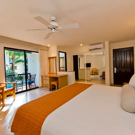 The Reef Playacar Beach Resort & Spa-2