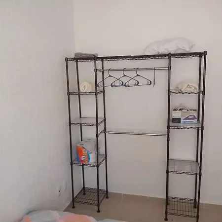 Departamento En Condominio, Con Alberca-2