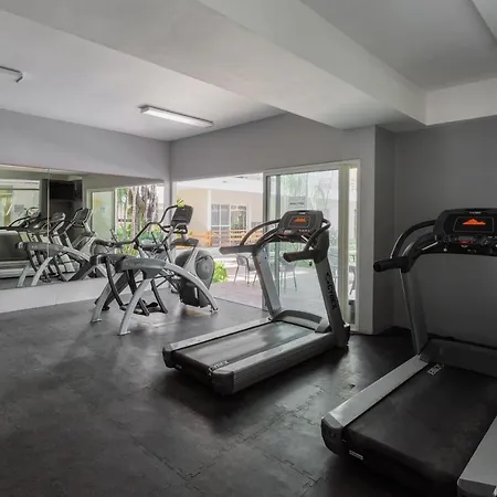 Breathtaking Ph With Private Jacuzzi In The Terrace & Gym-3