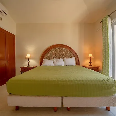 Tormenta 5 - Coco Beach 2 Bedroom Only 1 Block To The Beach - At Luna Maya Condos-3