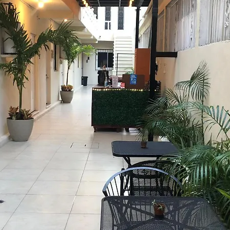 Hotel D'Atyi 10 Avenue-2