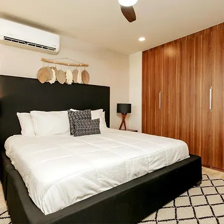 Elegante Penthouse Con Terraza Y Jacuzzi Privado-3