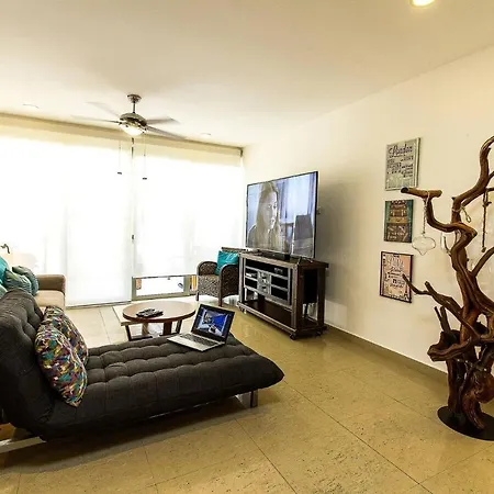 Breathtaking 2 Bedroom, Private Terrace - Bbq-2