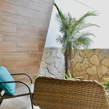 L Condos - Luxury Apartments By Spot Rentals-3