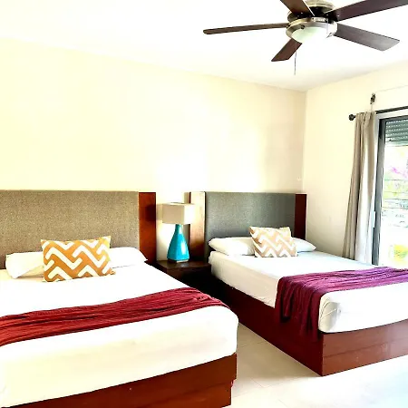 Beautiful Luxury Downtown Apartment-2