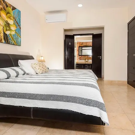 Ocean View Condo Steps To The Beach El Faro Reef 303-2