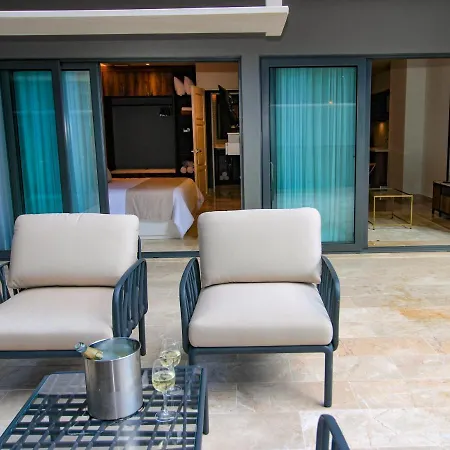 Singular Dream Vacation Rentals-2