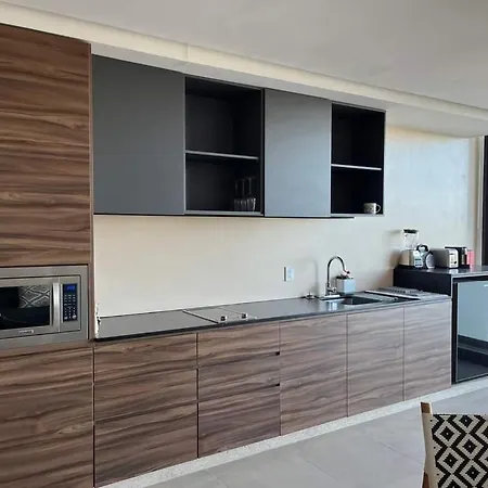 Renovated Pdc Apartment-3
