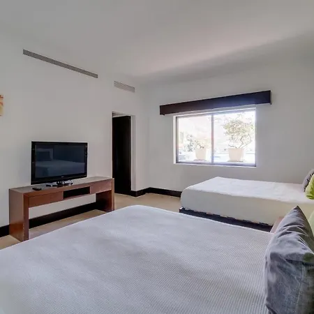 Beachfront Condo Complex With Resort Pool & Amenities-3