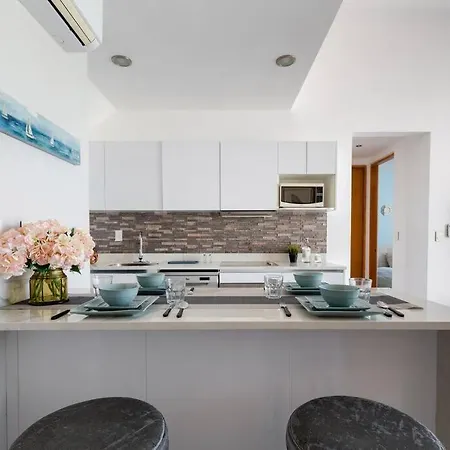Luxury Penthouse And Private Rooftop Pool On 5Ta Avenida-2