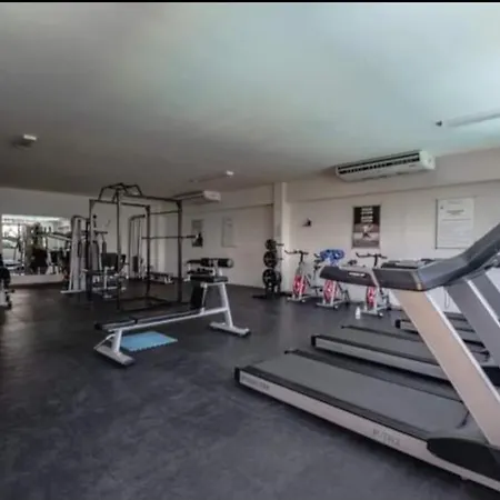 Lucy Apartment-2