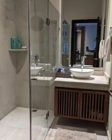 Alojamiento Privado Con Piscina-2