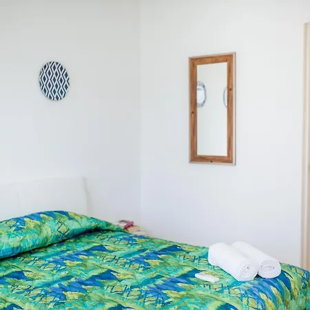 Best Penthouses & Apartments In Pdc! 2 & 1 Bedroom Units Close To The 5Th Av-2