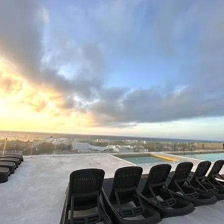 City & Ocean View Condo / Pool,Jacuzzi & Parking - 423 Musa-3