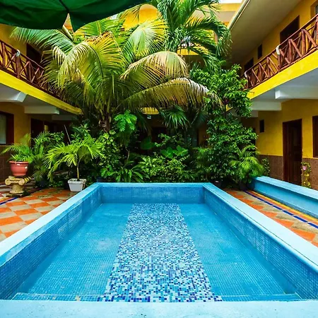 Oyo Hotel Playa Del Carmen-3