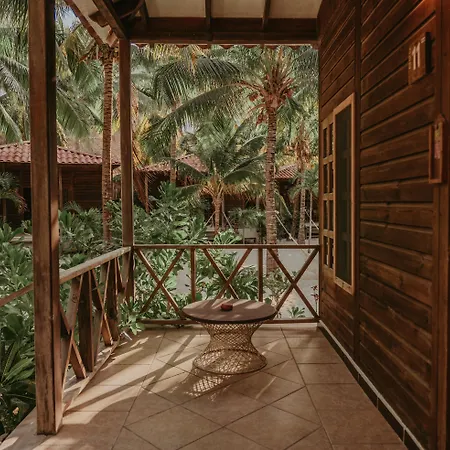 Petit Lafitte Beach Front Hotel & Bungalows-3