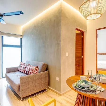 Chic Condotel With Roof Pool 10-Min Walk To Beach-2