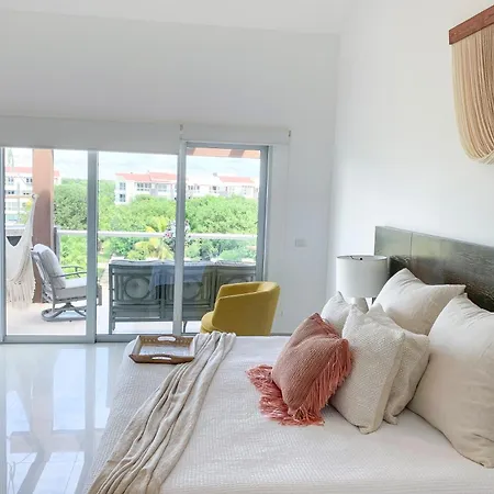 Brand New And Amazing Penthouse!-3