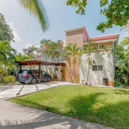 Sensational Stay Gated Area Ideal Friends Trip!-2