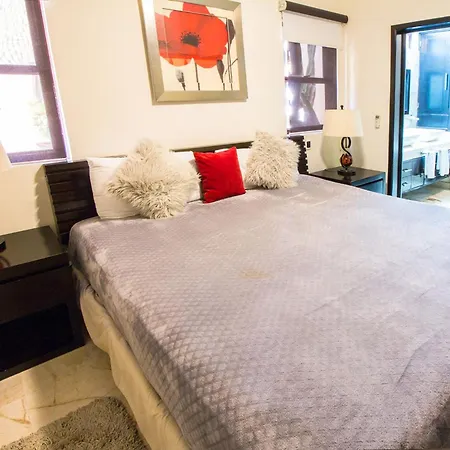 Ground Floor, Luxury 1 Bedroom Condo With Pool View At El Faro By Dpm-2