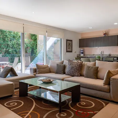 Del Viento Vaiven Penthouse 31 Condo-3