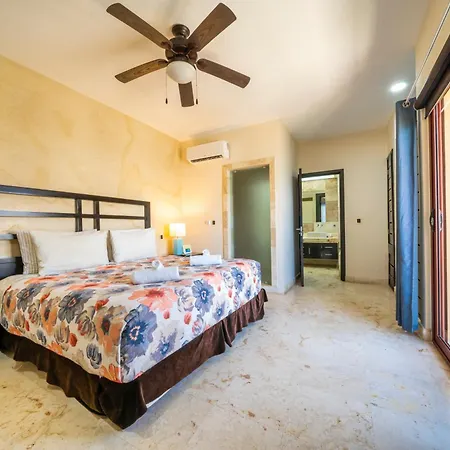 Beachfront 1 Bedroom Condo - El Faro, Surf 407-3