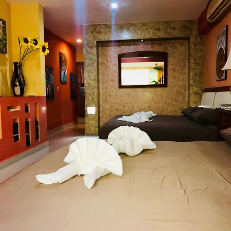 Suite Jacuzzi Room In Stunning Villa Playacar II-2