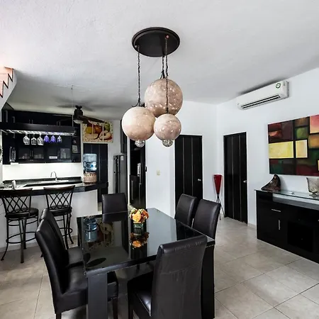 Penthouse Beach Holiday Private Jacuzzi Bbq Family Friendly Maid Service-2