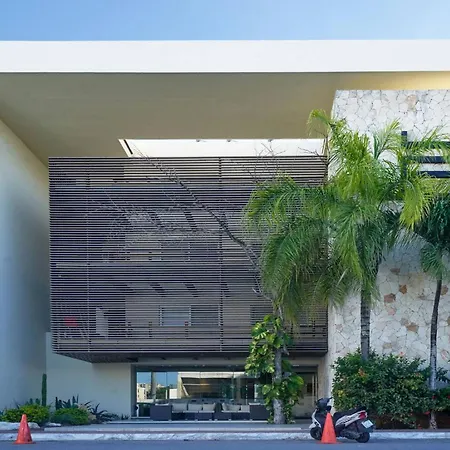 Modern 2 Bedroom Condo With Pool, Bbq & Gym - Solana At Sabbia Condos-3